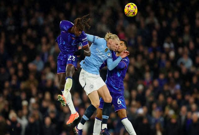 包含战术奏效！切尔西双翼齐飞压制德布劳内整场无力还手！的词条